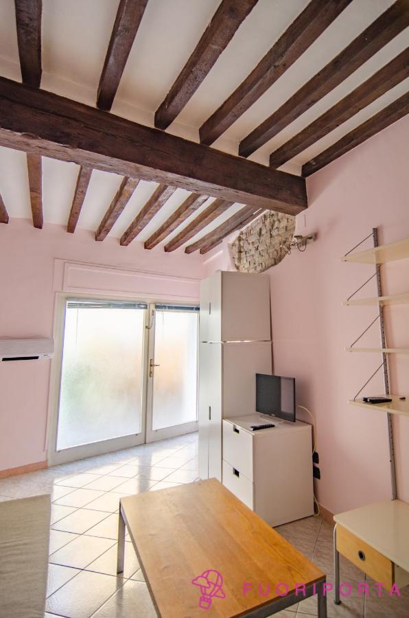 Inzani 8 Apartment